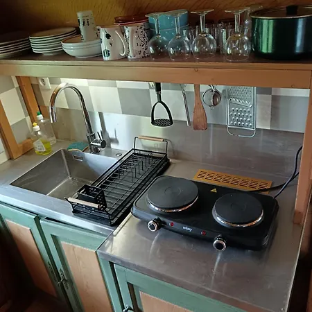 Roulotte Κάμπινγκ *