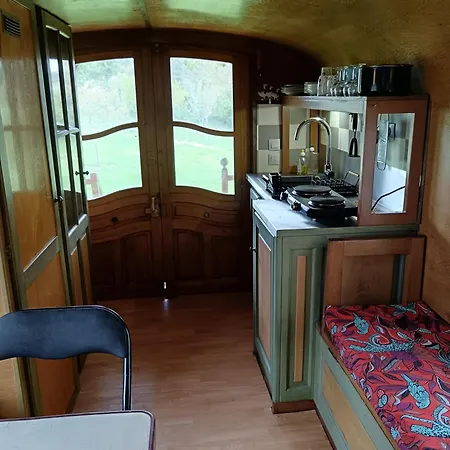 Roulotte Κάμπινγκ