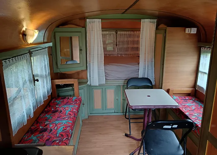 Roulotte Κάμπινγκ Ginals